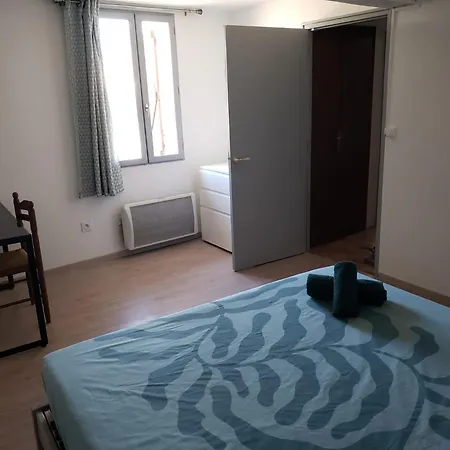 Hostel Meublees Et Spacieuses LʼIsle-Jourdain