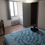 Hostel Ideales Meublees Pour Formation Et Mission Pro LʼIsle-Jourdain